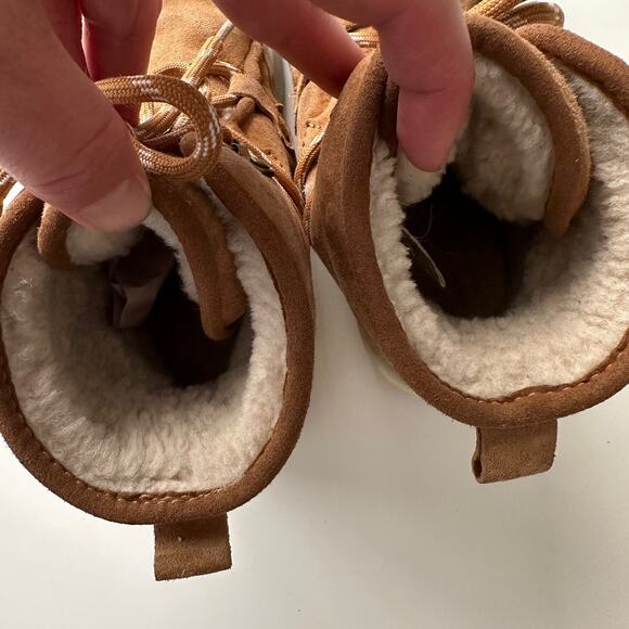 Au & Mu Australian Shearling Lined Lace Up Winter Chukka Boots size 7 - Picture 5 of 8